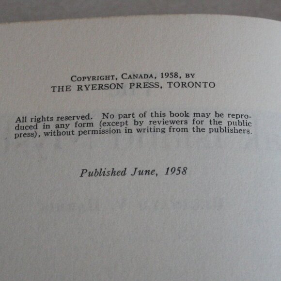 The Oak Island Mystery by R.V. Harris (1st Edition) - Picture 6 of 10
